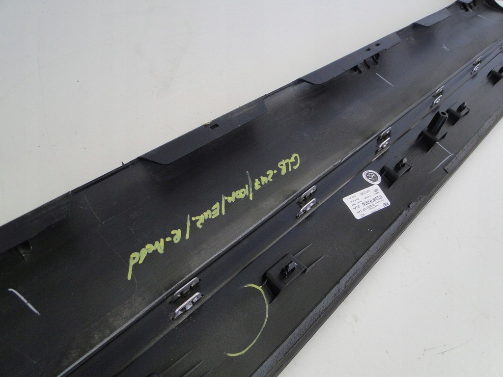 фото №8, Mercedes glb 247 x247 молдинг na двері передні праве amg