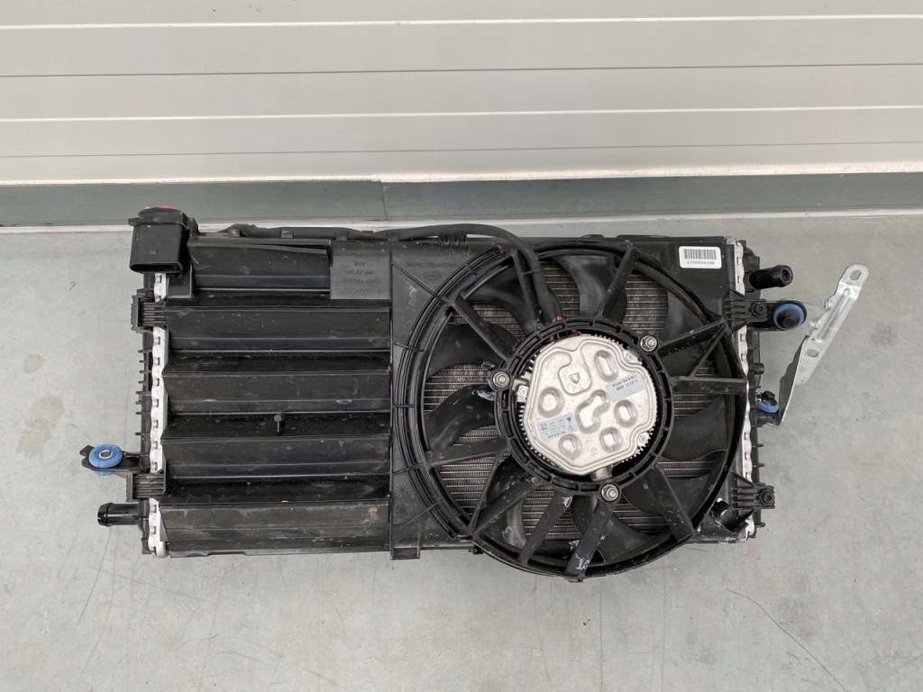 фото №1, Радиатор вентилятор porsche boxster 982 718 правая