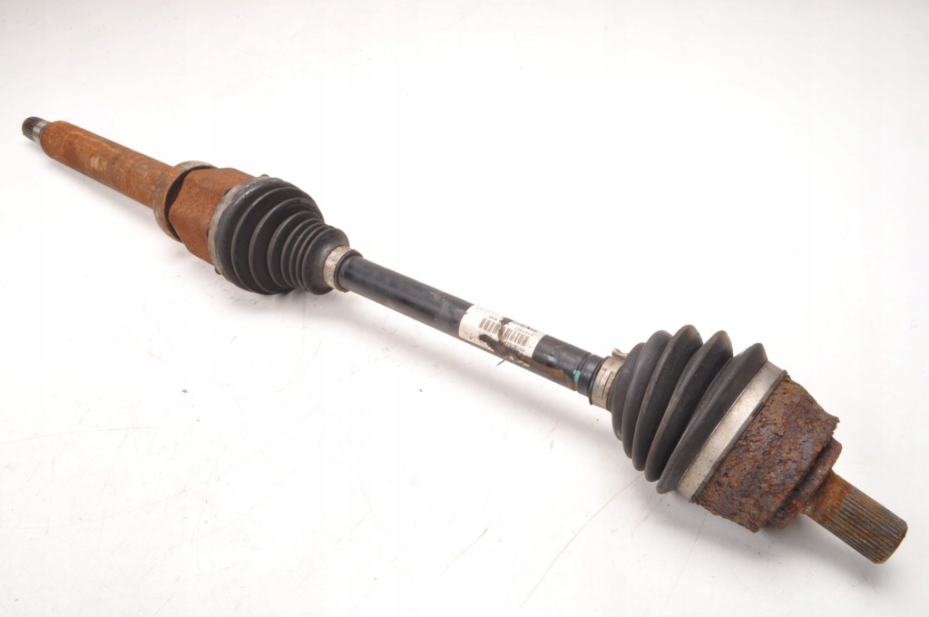 Купити Volvo v40 2 1.6 114km привідний вал права довга 31367627