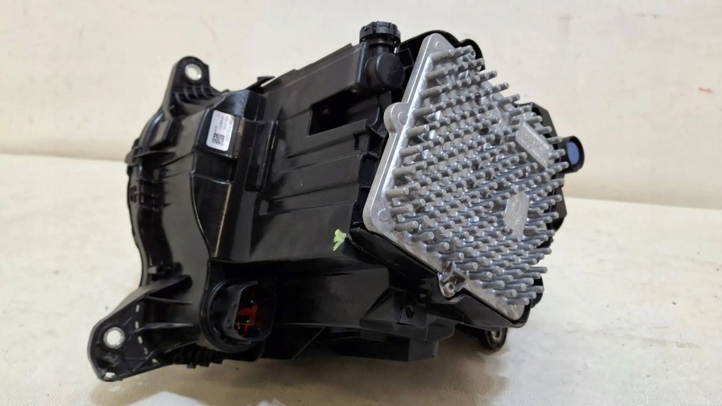 фото №11, Лампа правая перед передняя land rover defender ii full led l8b213w029ef