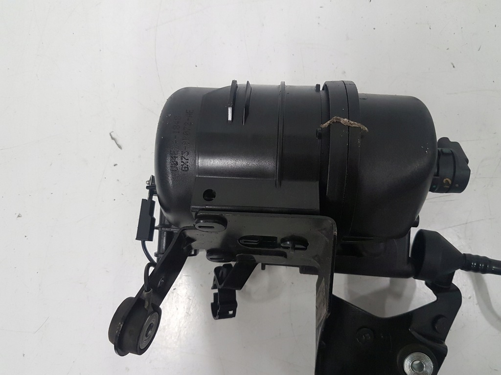 фото №7, Корпус фільтра пального кронштейн jaguar xe xf ii 2.0 d