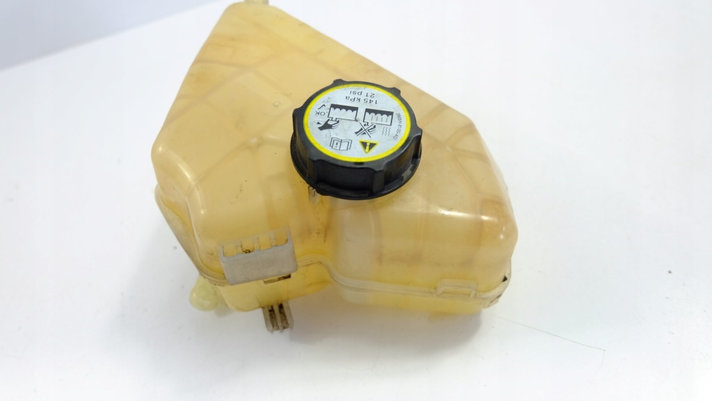 Ford fiesta mk7 1.6 tdci бак розширювальний Зі Шроту