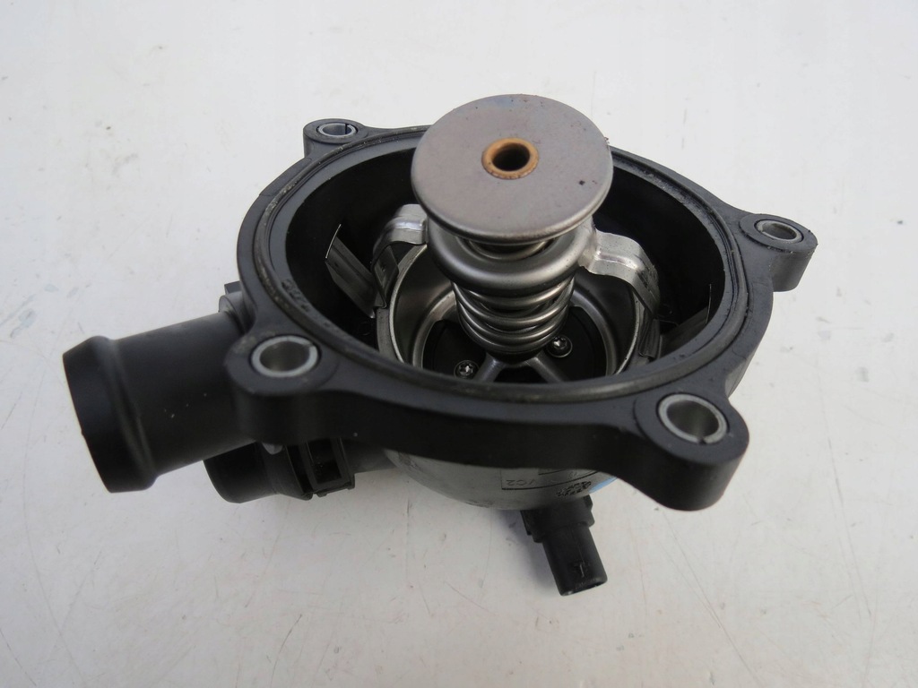 фото №9, Корпус термостата audi s7 4.0 tfsi 079121115