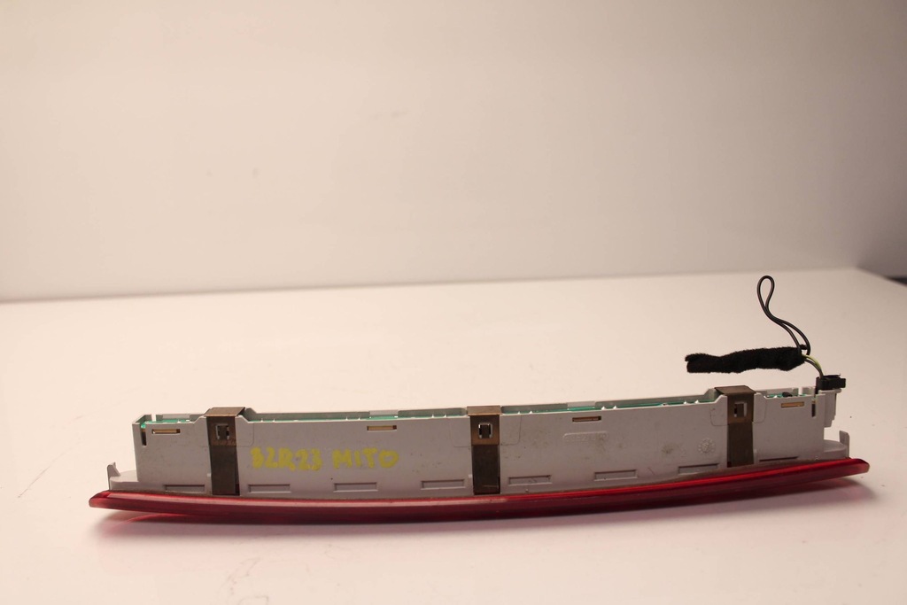 фото №3, Alfa romeo mito 08r- лампа свет стоп стоп-сигнал