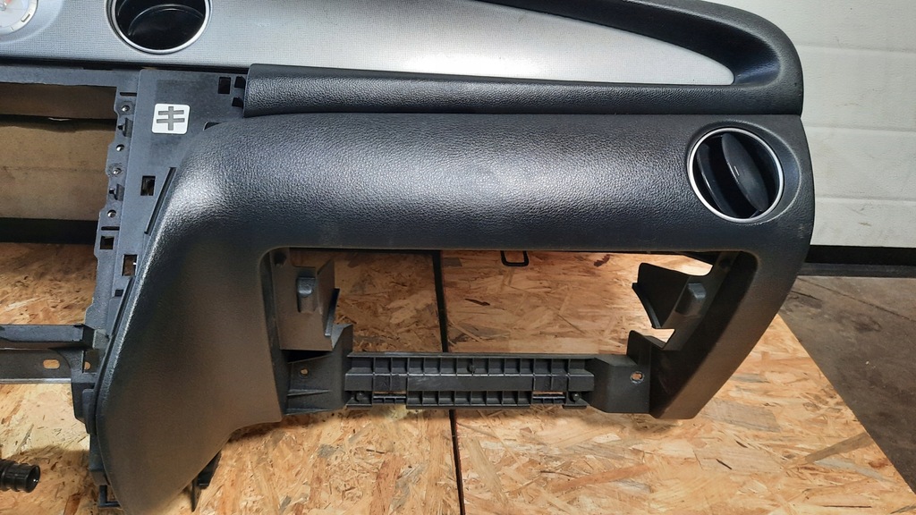 фото №9, Панель приладів приладова консоль mitsubishi outlander i 03-06r