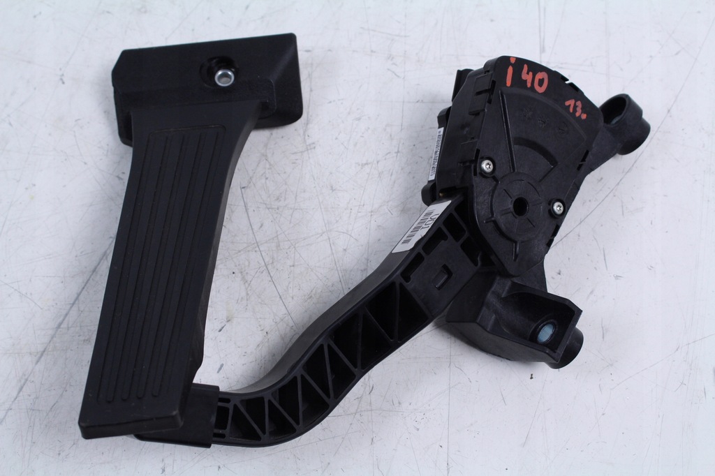 фото №1, Педаль газу hyundai i40 13r. 1.7crdi