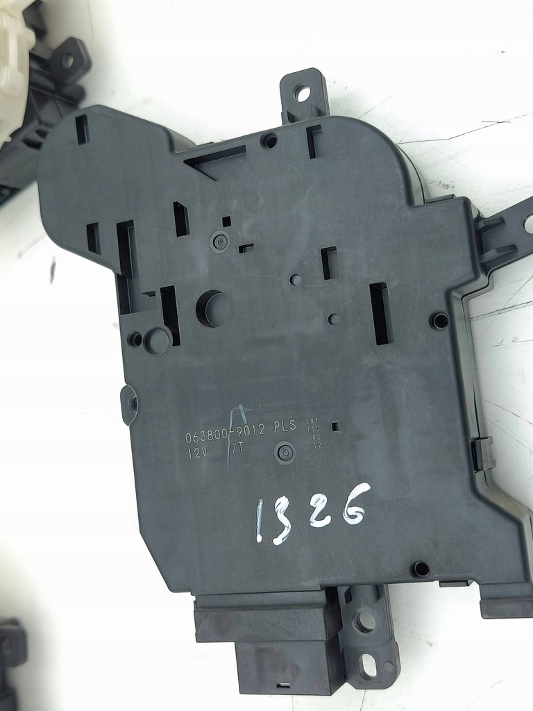 фото №10, Toyota prius xw50 моторчик кришка обдув 2016 0638009012