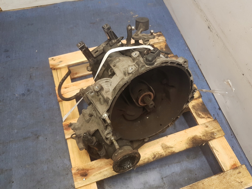 фото №10, Skoda fabia коробка передач передач механическая 002301107q