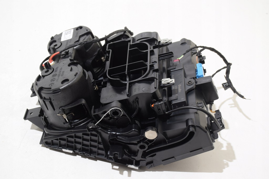 фото №14, Bmw g20 g21 g22 g26 зарядное устройство индукционная телефона wca nfc бардачок retrofit