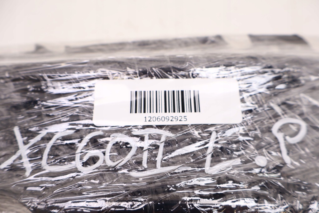 фото №7, Volvo xc60 ii решітка бампера лівий перед 31425181