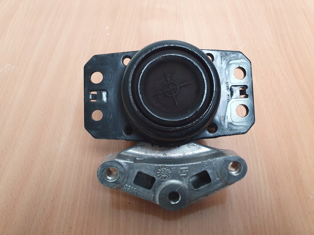 фото №7, Подушка кронштейн двигуна citroen c4 ds4 1.6 thp 200km 9687421480 9655922980