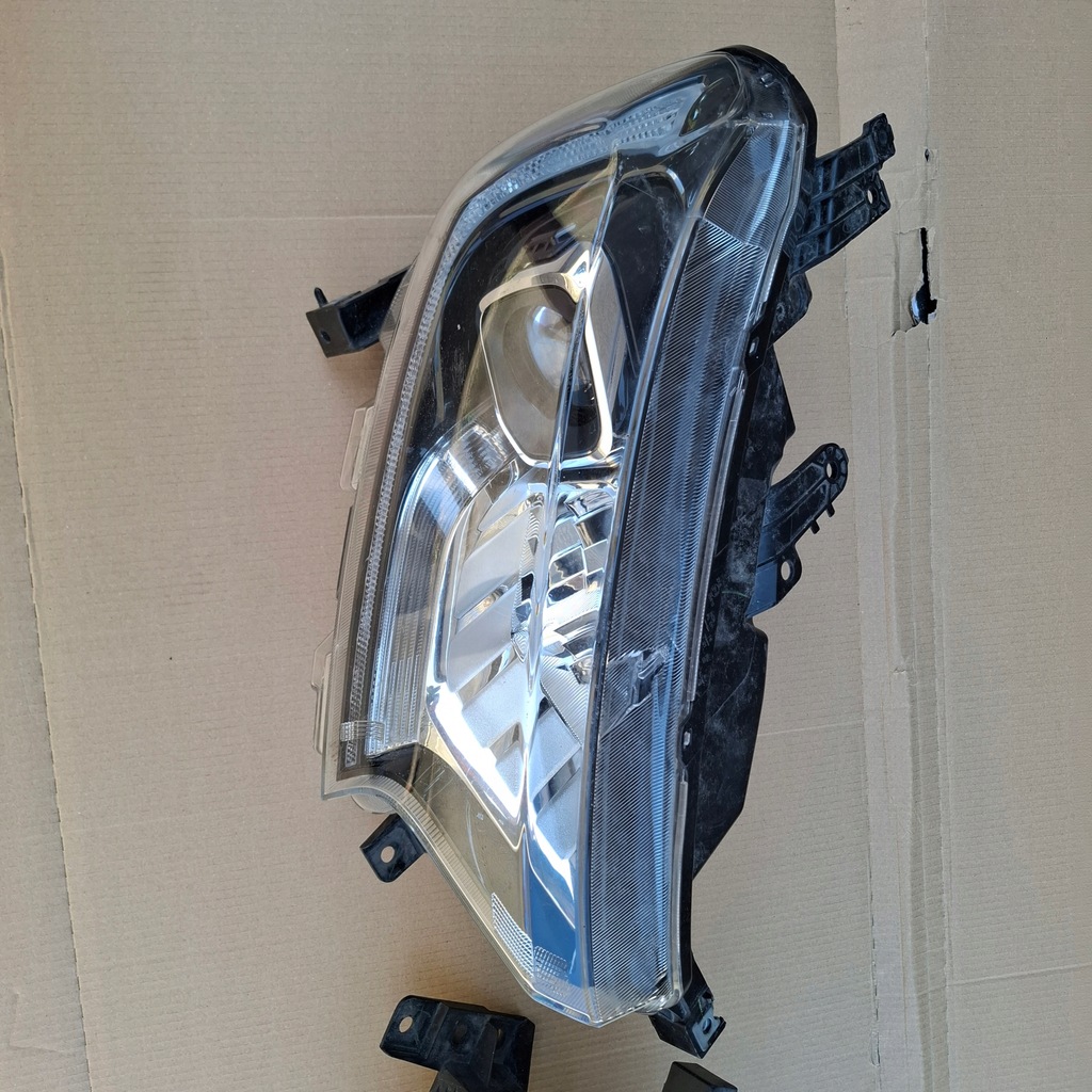 фото №4, Ford ranger raptor 19- комплект лампа фары левая правая светлый середина