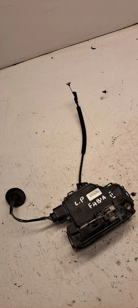 фото №1, Замок дверь левый перед skoda fabia ii 2 3b1837015ar