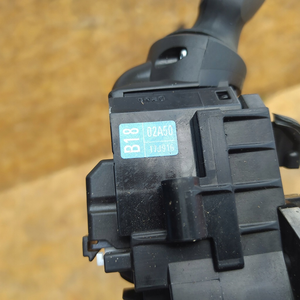 фото №6, Переключатель комбинированный лента toyota aygo x