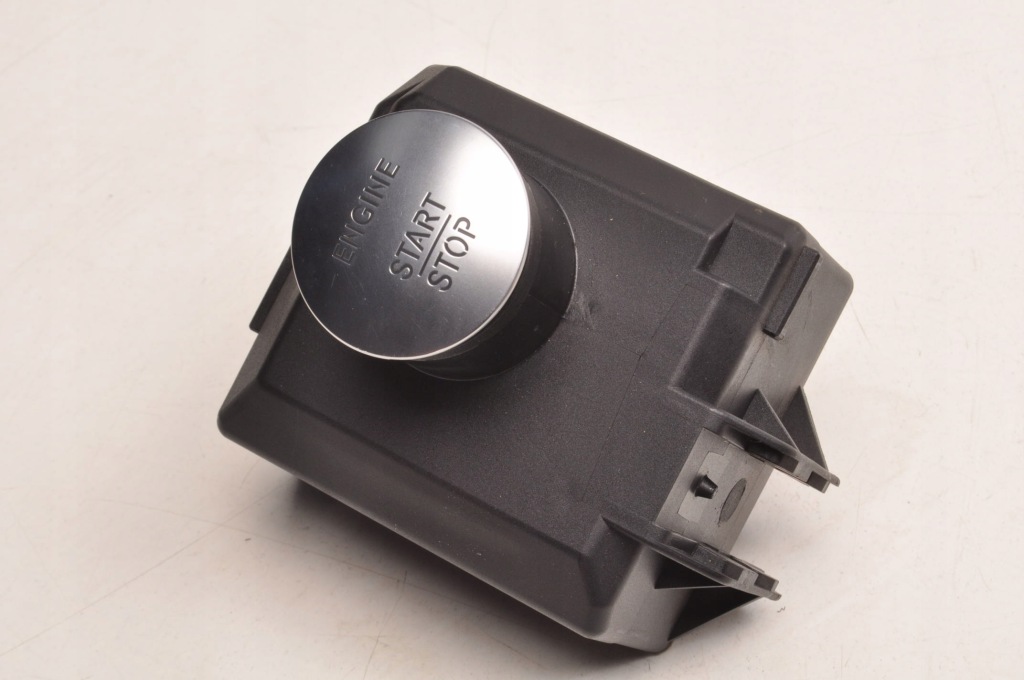 фото №1, Mercedes w176 w117 кнопка запуск стоп замок зажигания a2469054702