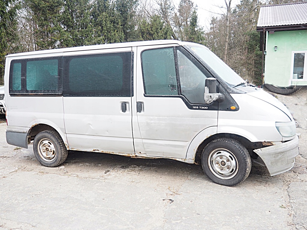 фото №1, Transit 2000-06 ручка дверь левая правая задняя