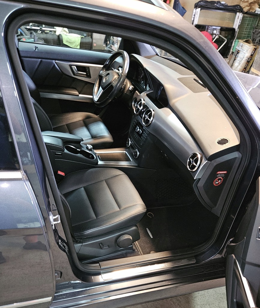 фото №1, Mercedes x204 glk lift прокладка дверь правый перед