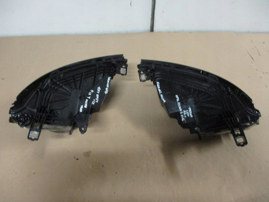 фото №8, Лампы перед правая+ левая opel astra l 6 vi 22r led 12690010020l,12690020020r