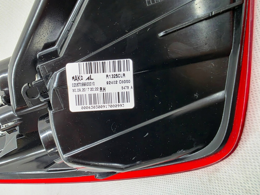 фото №8, Hyundai i20 ii 2 2017+ лампа задня задня права демонтаж 92402c8000