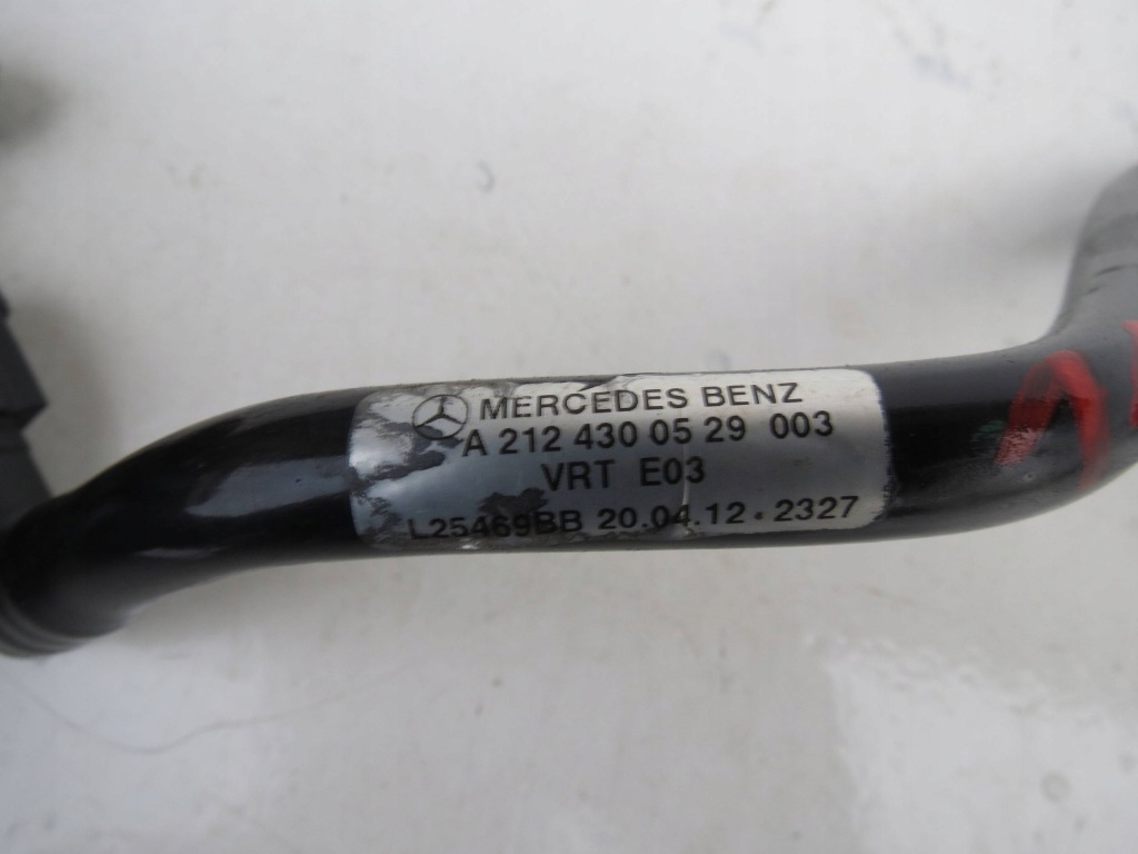 Купить Шланг трубка пабтрубок  топлива mercedes-benz cls c218 amg a2124300529