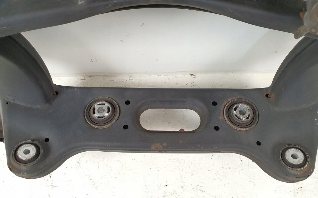 Подрамник подрамник балка подрамник задний  mercedes w207 в Украине