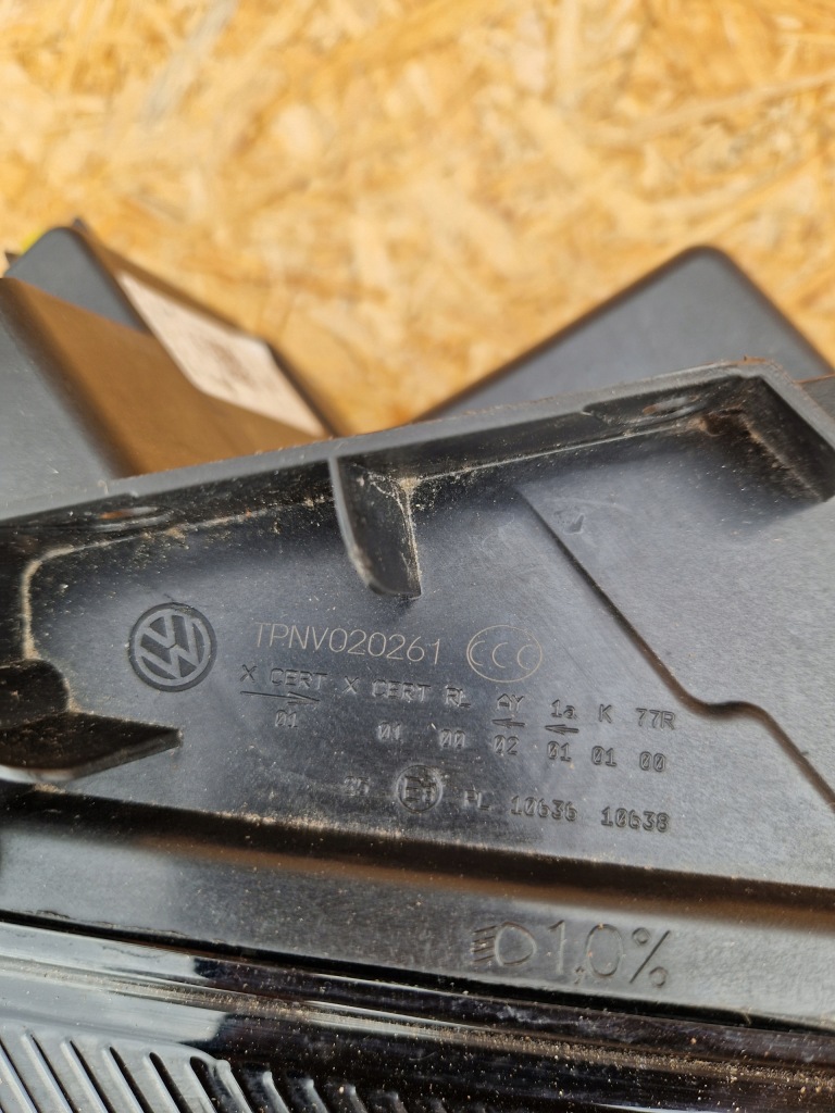 фото №11, Vw id3 id.3 лампа правая перед передняя eu 10v941036c vw310hl top rh