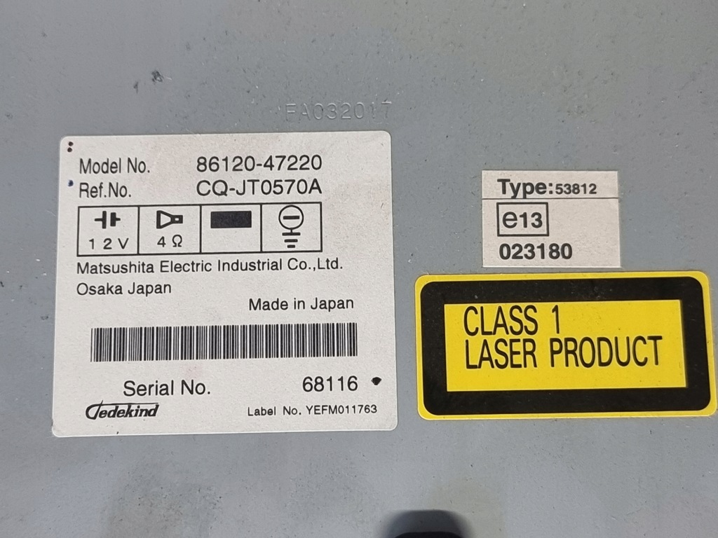 фото №11, Радиопроигрыватель бардачок оригинальный номер 86120-47220 toyota prius ii 08r