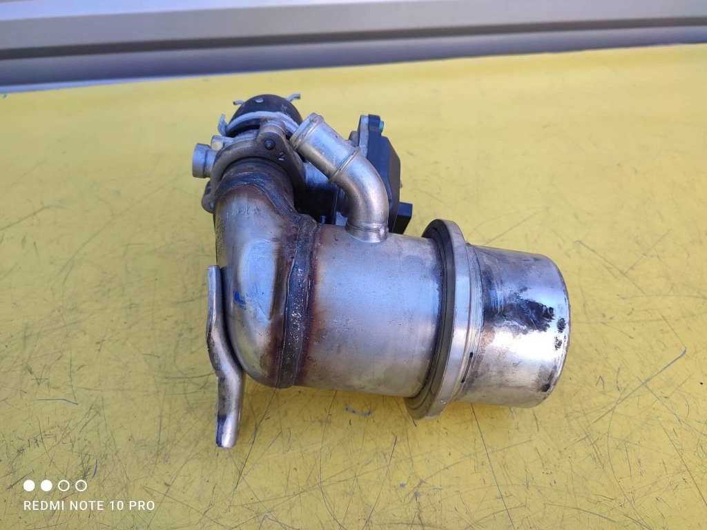 Купить Audi q3 83a радиатор выхлопных газов 04l131512