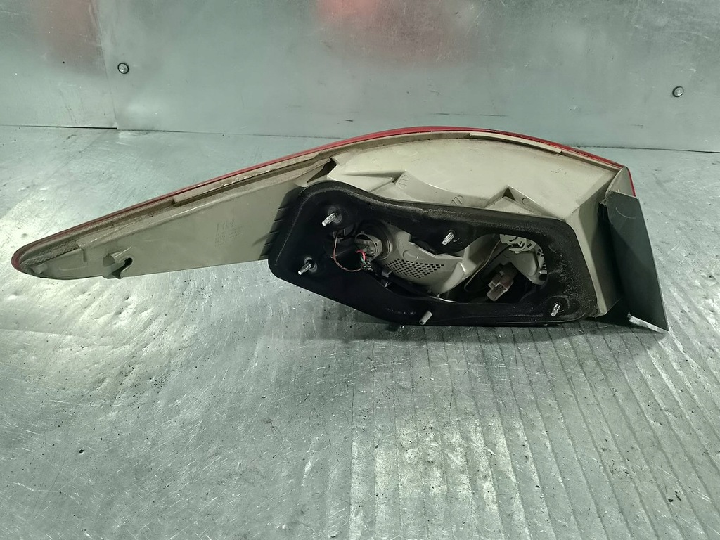 фото №9, Лампа задняя правая hyundai sonata 92402-3q sedan