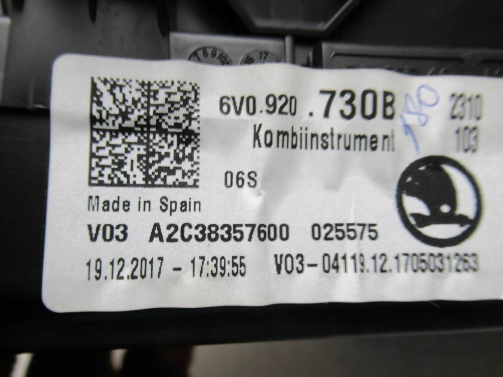 фото №8, Счетчик приборы skoda fabia iii 6v0920730b