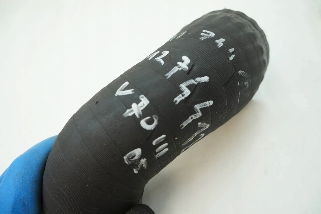 фото №2, Wąż труба интеркулер volvo v70 ii d5 31274412