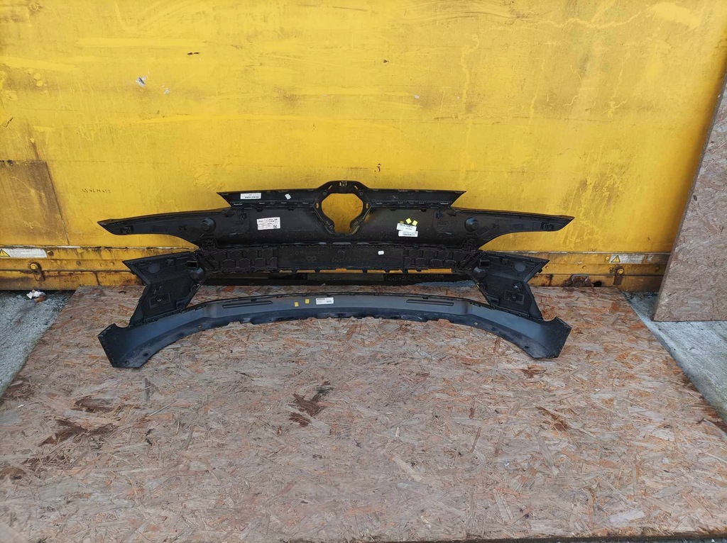 фото №12, Бампер перед renault megane v e tech 620265718r