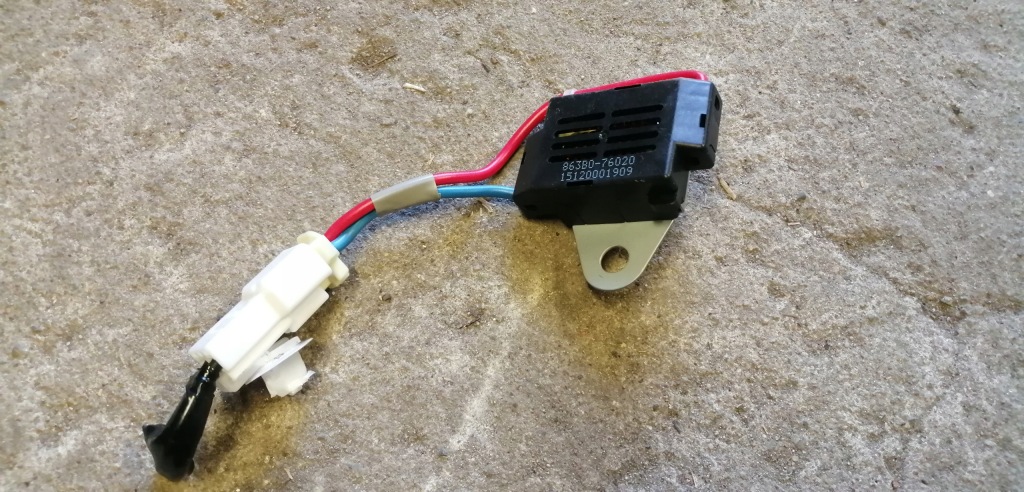 Купити Lexus ct 200h датчик реле радіо 863b0-76020