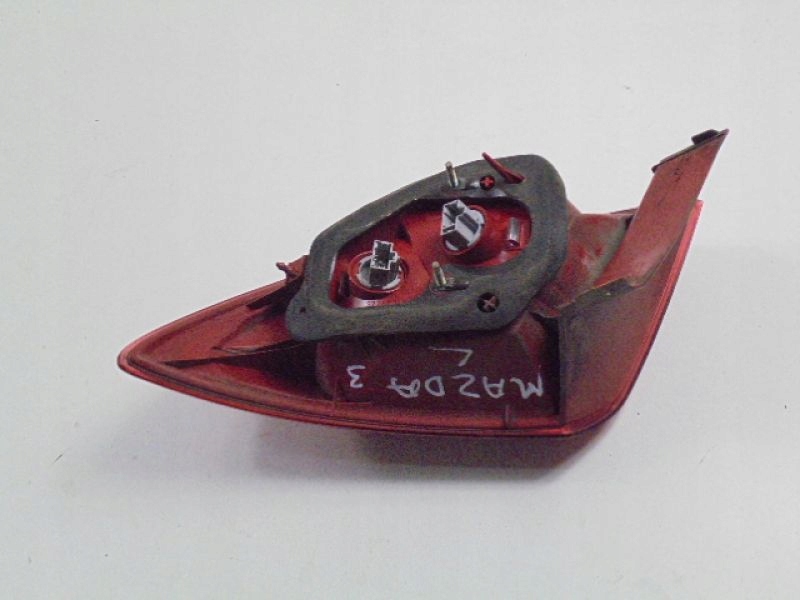 фото №8, Mazda 3 i bk лампа задняя левая 5d p2912