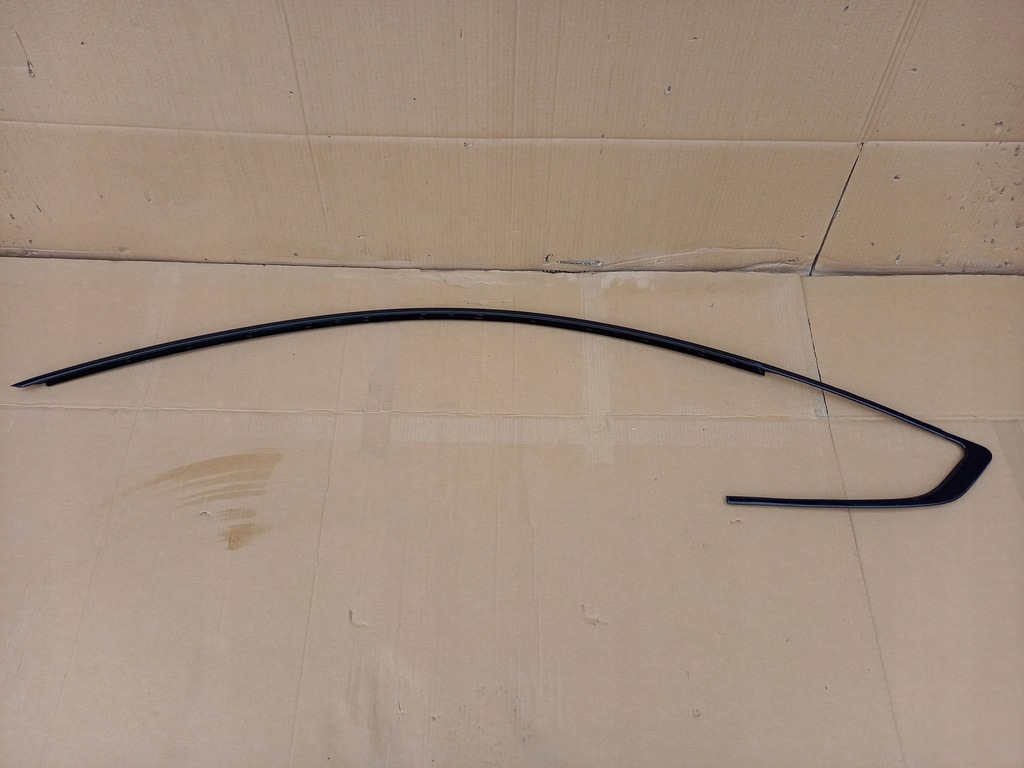 фото №1, Aston martin vantage молдинг дах двері oryg!