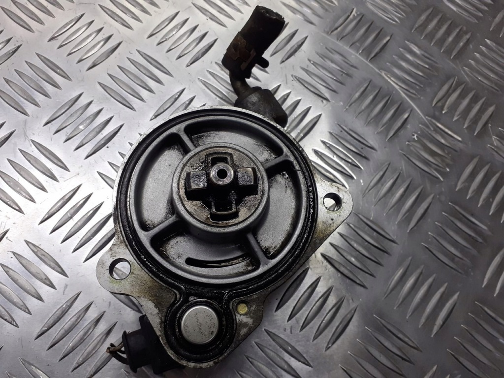 Купить Насос вакуум вакуум toyota yaris 1.4 d