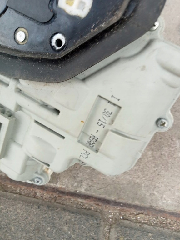 фото №5, Porsche panamera 970 - замок дверь задняя 97053652300