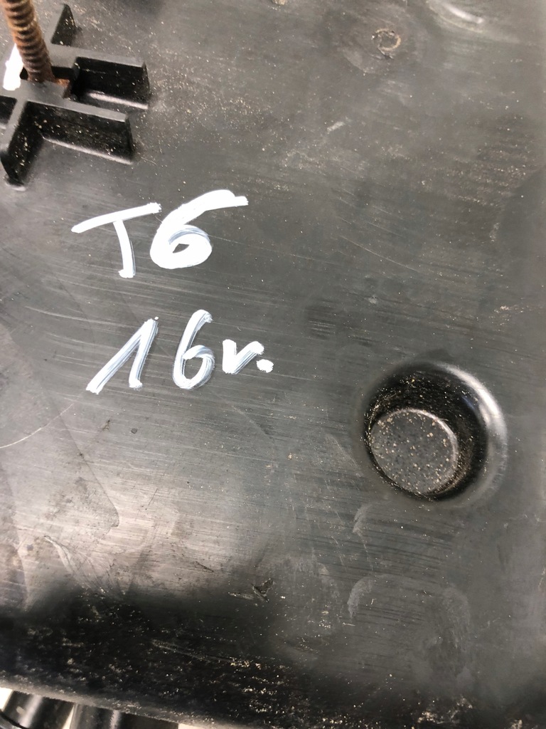 фото №9, Бак adblue vw t6 7e0131877f 5q0131969c