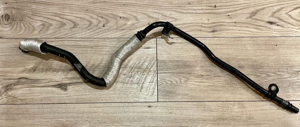 фото №9, Volvo xc60 ii plug-in hybrid xc90 ii t8 трубка патрубок шланг води радіатора