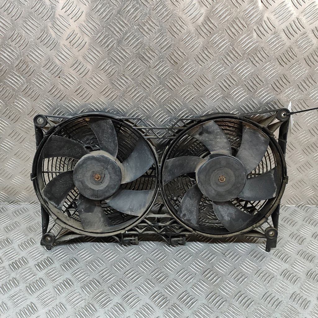 фото №2, Land rover range rover p38a 1999 вентилятор радіатора кондиціонера a/c