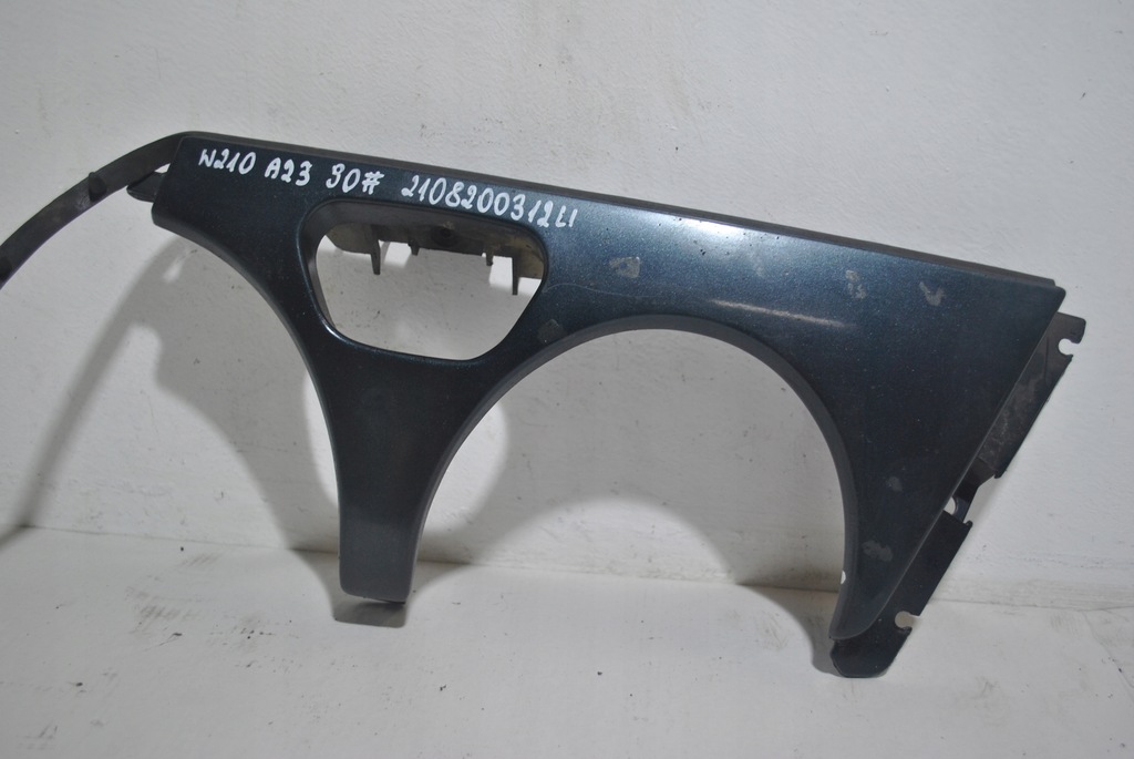 фото №1, Молдинг pod фара mercedes w210 2108200312