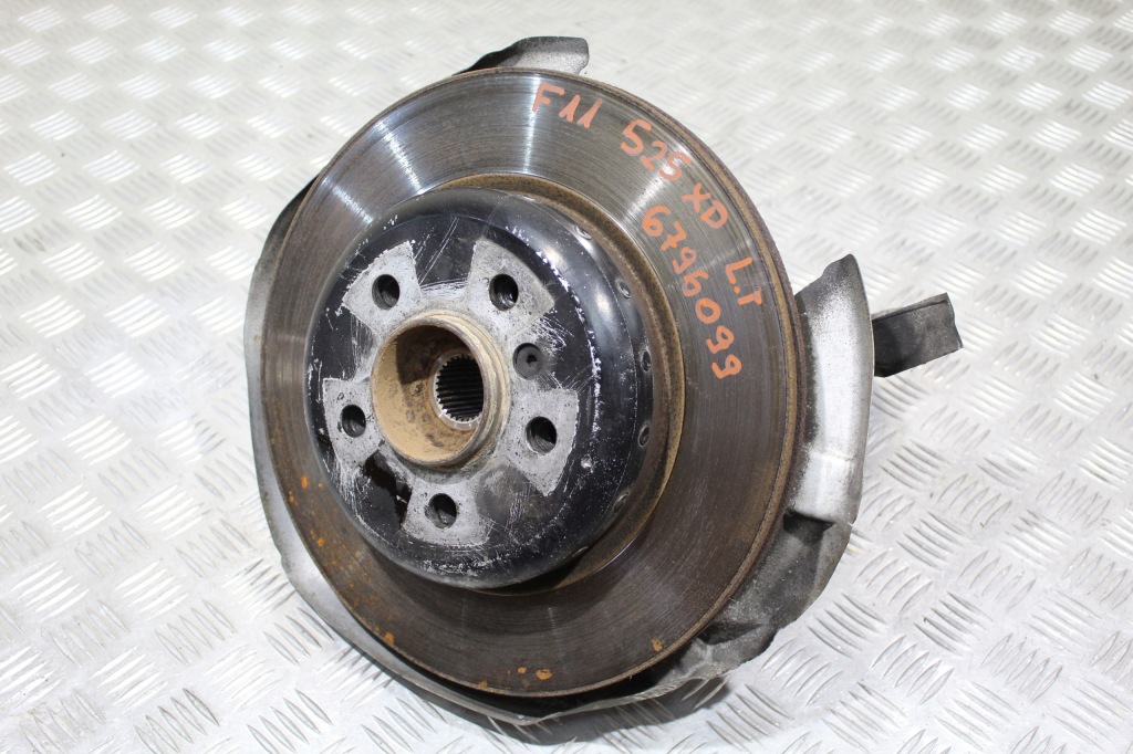 фото №1, Поворотний кулак лівий задня bmw 5 f10 f11 6796099