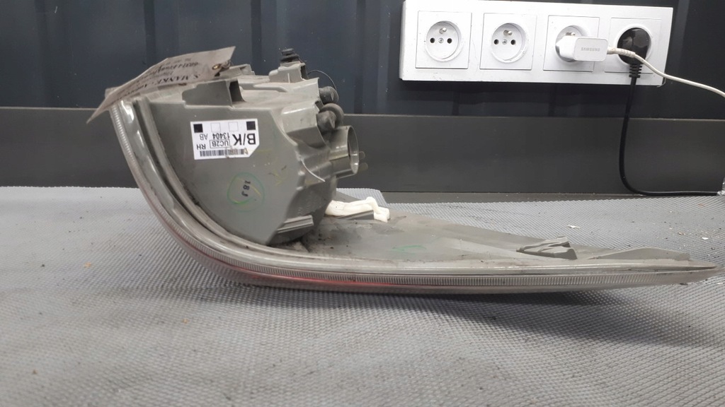 фото №10, Av79-13404 лампа правый задняя mazda bt-50 pickup