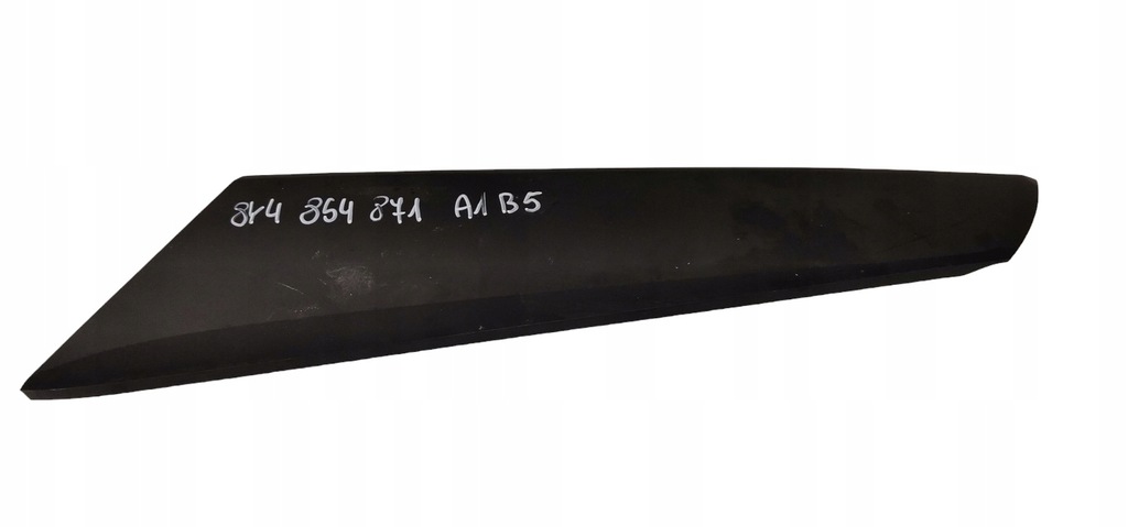 фото №1, Audi a3 8y 2020- спойлер молдинг левая спойлер крышки