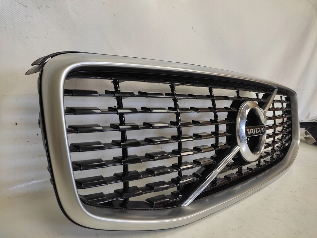 фото №4, Volvo xc60 ii r-design решітка радіатора решітка радіатора радіатора перед 2017-