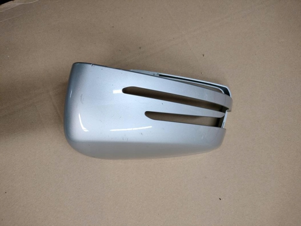 фото №1, Корпус зеркало правая mercedes w212 оригинальный номер cała