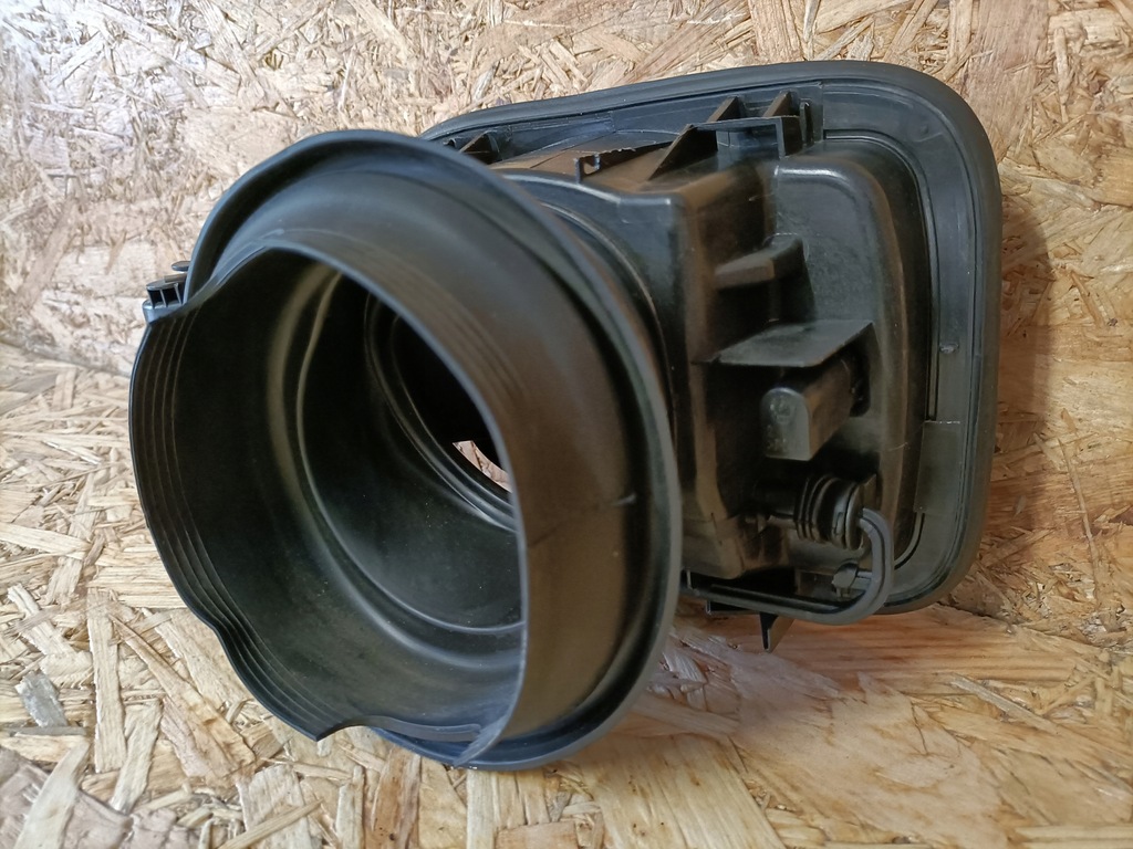 фото №7, Bmw x1 e84 заливная горловина топлива 51172990139