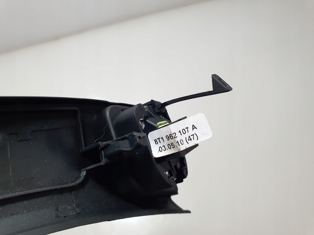 фото №9, Audi a5 8t защита переключатель замка центрального левый перед 8t1962107a