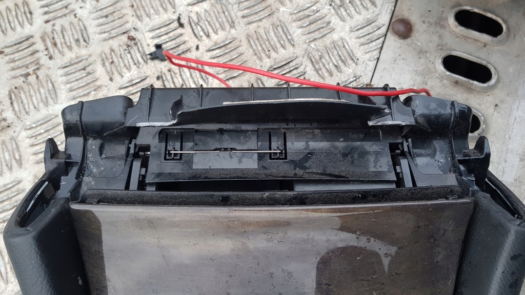 фото №6, Mercedes w203 туннель средний подлокотник