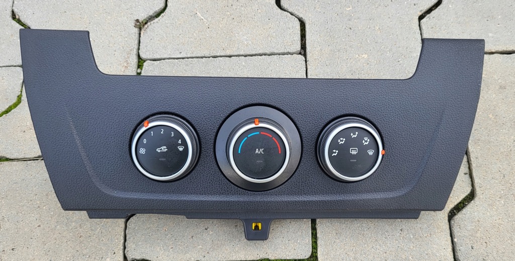 фото №1, Renault master iv 20 rok панель кондиционера 275106521r